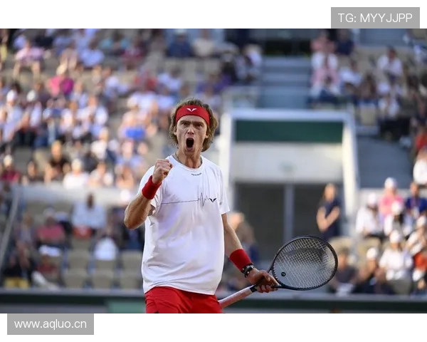 卢布列夫母亲透露三驾马车已启程赴印第安维尔斯 卢布列夫母亲透露三驾马车已启程赴印第安维尔斯